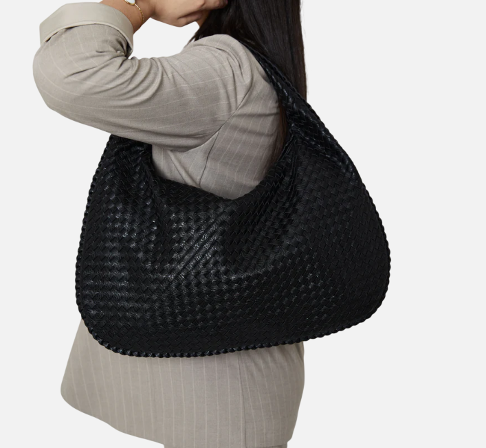 Azelia - Black